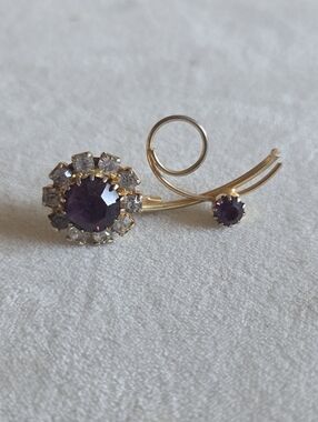 Gold-Tone Purple Crystal Floral Brooch - Unbranded